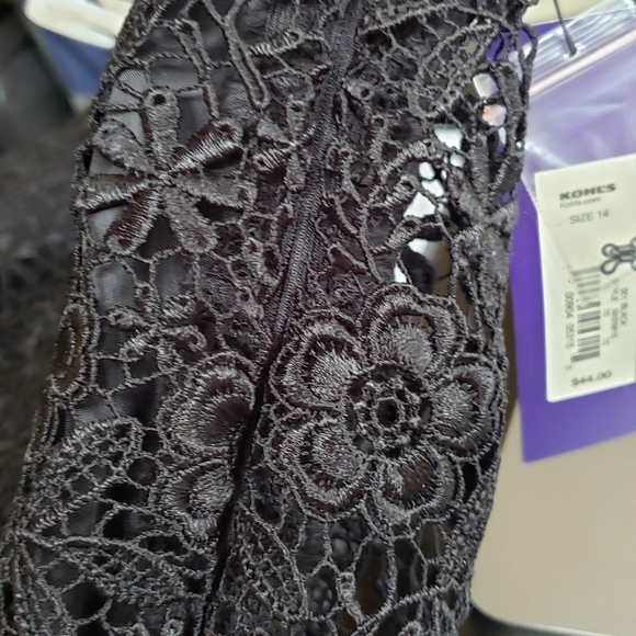 Black Lace Skirt - Picture 6 of 6